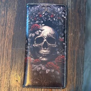 Skull and Roses wallet
